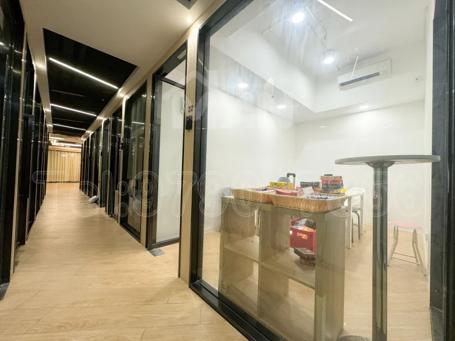 Rm.22
East Sun Industrial Centre
怡生工業中心 MANHKCOM 工廈租盤 觀塘租盤 觀塘租工作室 觀塘網店出租 觀塘多用途工作室出租 租觀塘樓上舖 觀塘工廈出租 觀塘工作室出租 觀塘studio出租 觀塘分租單位 租觀塘工作室 觀塘樓上網店出租 觀塘租樓上舖 觀塘樓上舖出租