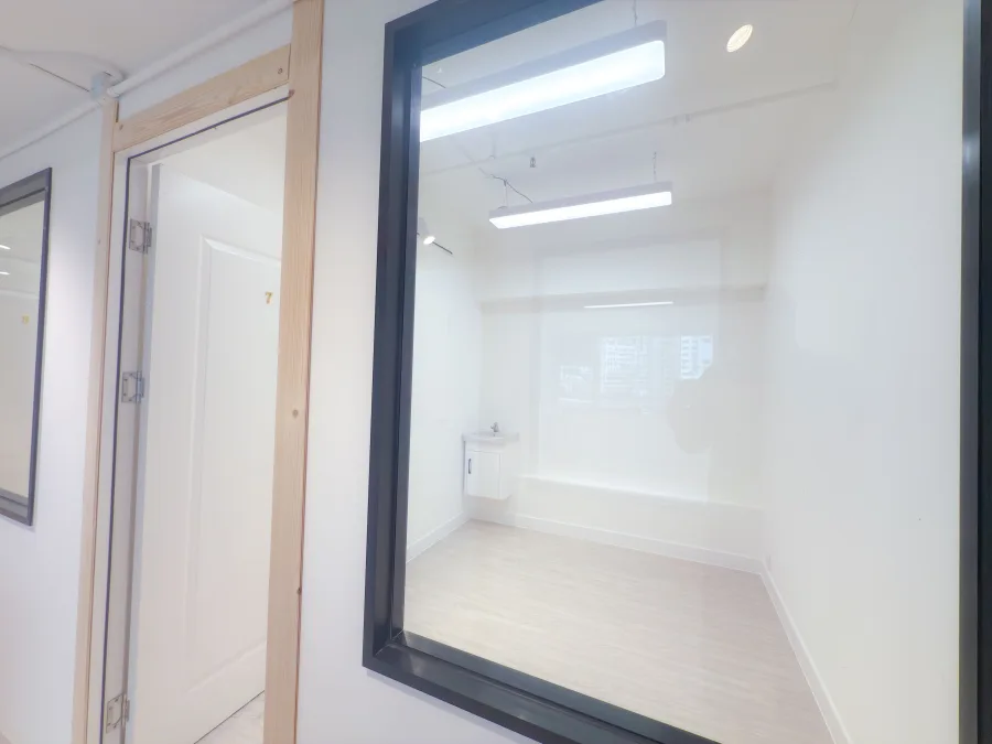 Rm.7 富利工業大廈 Fully Industrial Building MANHKCOM 工廈租盤 觀塘租盤 觀塘租工作室 觀塘網店出租 觀塘多用途工作室出租 租觀塘樓上舖 觀塘工廈出租 觀塘工作室出租 觀塘studio出租 觀塘分租單位 租觀塘工作室 觀塘樓上網店出租 觀塘租樓上舖 觀塘樓上舖出租