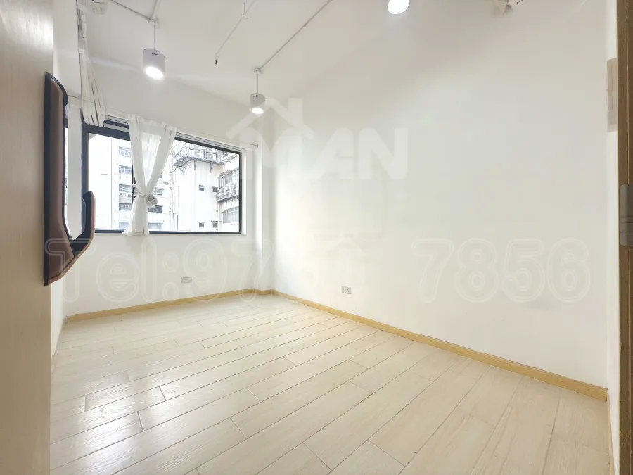 Rm.E6 East Sun Industrial Centre 怡生工業中心 MANHKCOM 工廈租盤 觀塘租盤 觀塘租工作室 觀塘網店出租 觀塘多用途工作室出租 租觀塘樓上舖 觀塘工廈出租 觀塘工作室出租 觀塘studio出租 觀塘分租單位 租觀塘工作室 觀塘樓上網店出租 觀塘租樓上舖 觀塘樓上舖出租